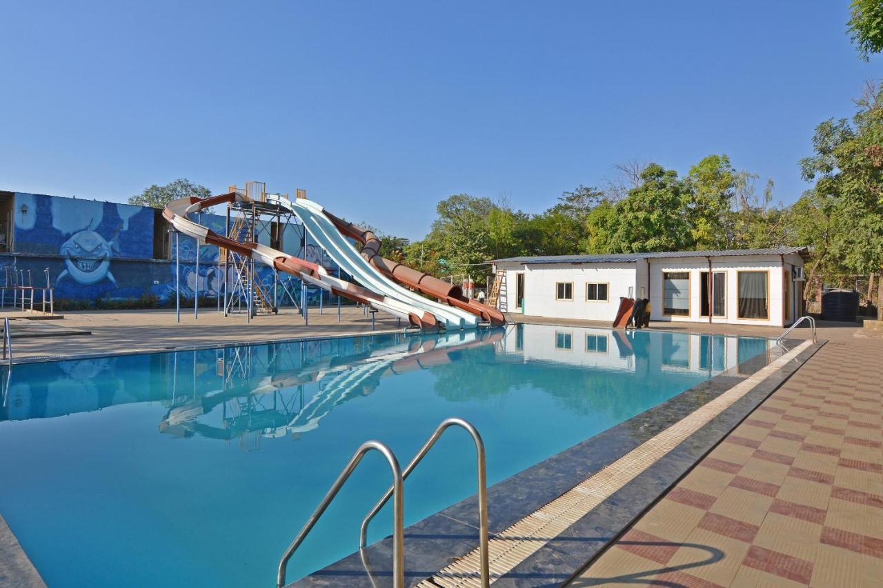 Oyo Midway Park Resort Atgaon Exterior foto